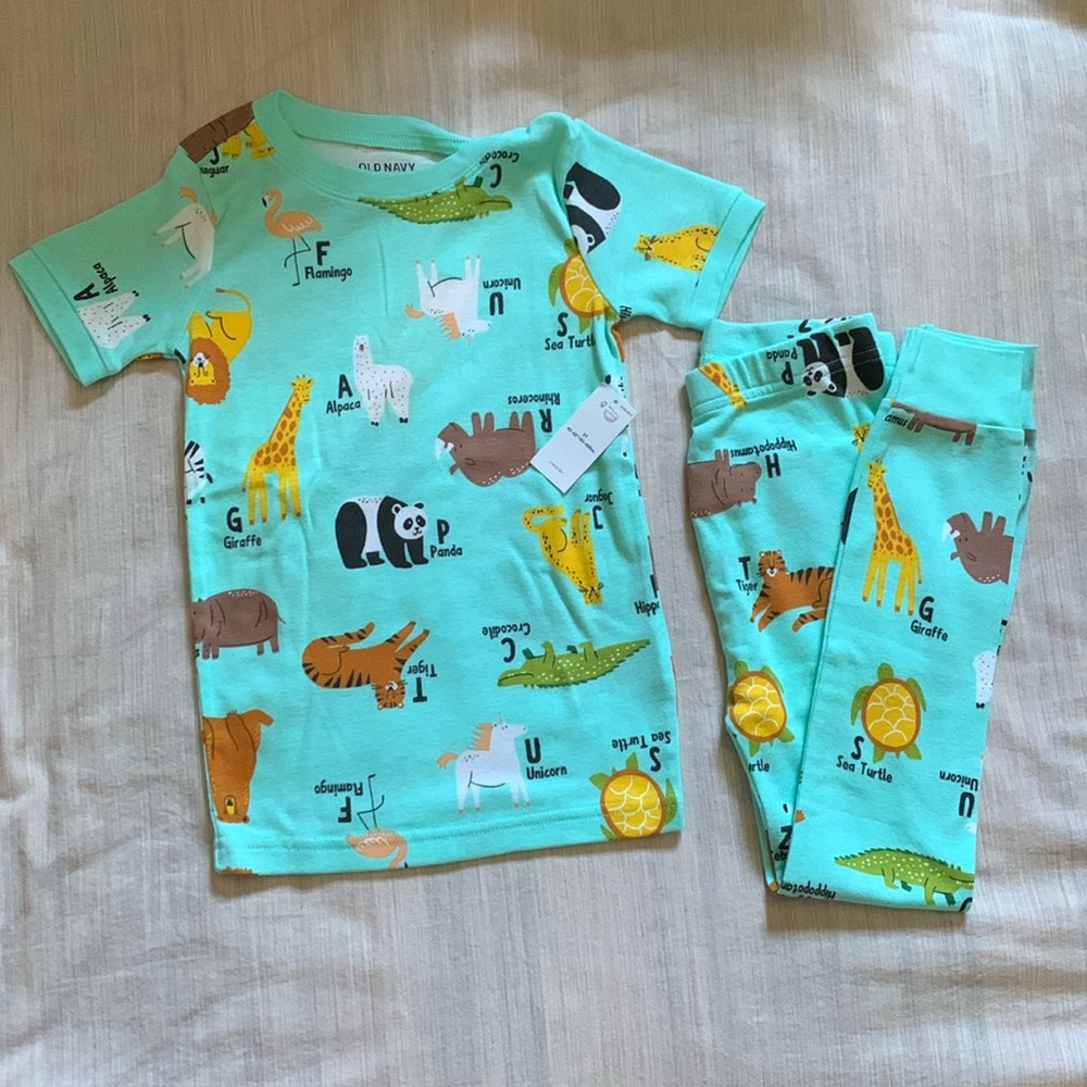NWT Old Navy unisex kid’s alphabet animal pajama set